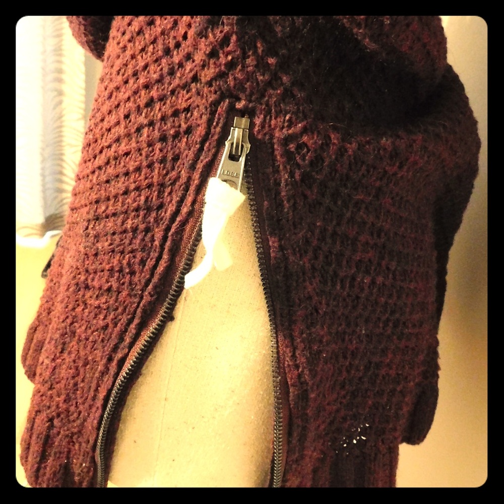 Sweater - Picture 2 of 3